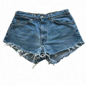Levi’s Orange Tab Vintage Cut Off Shorts - Size 32